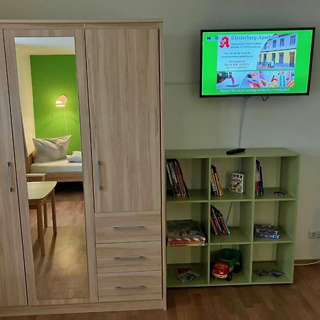Ferienwohnung Morgensonne Am Kurpark Bad Berka - Parkplatz - Spielplatz - Wlan - 2 Schlafzimmer Exteriör bild