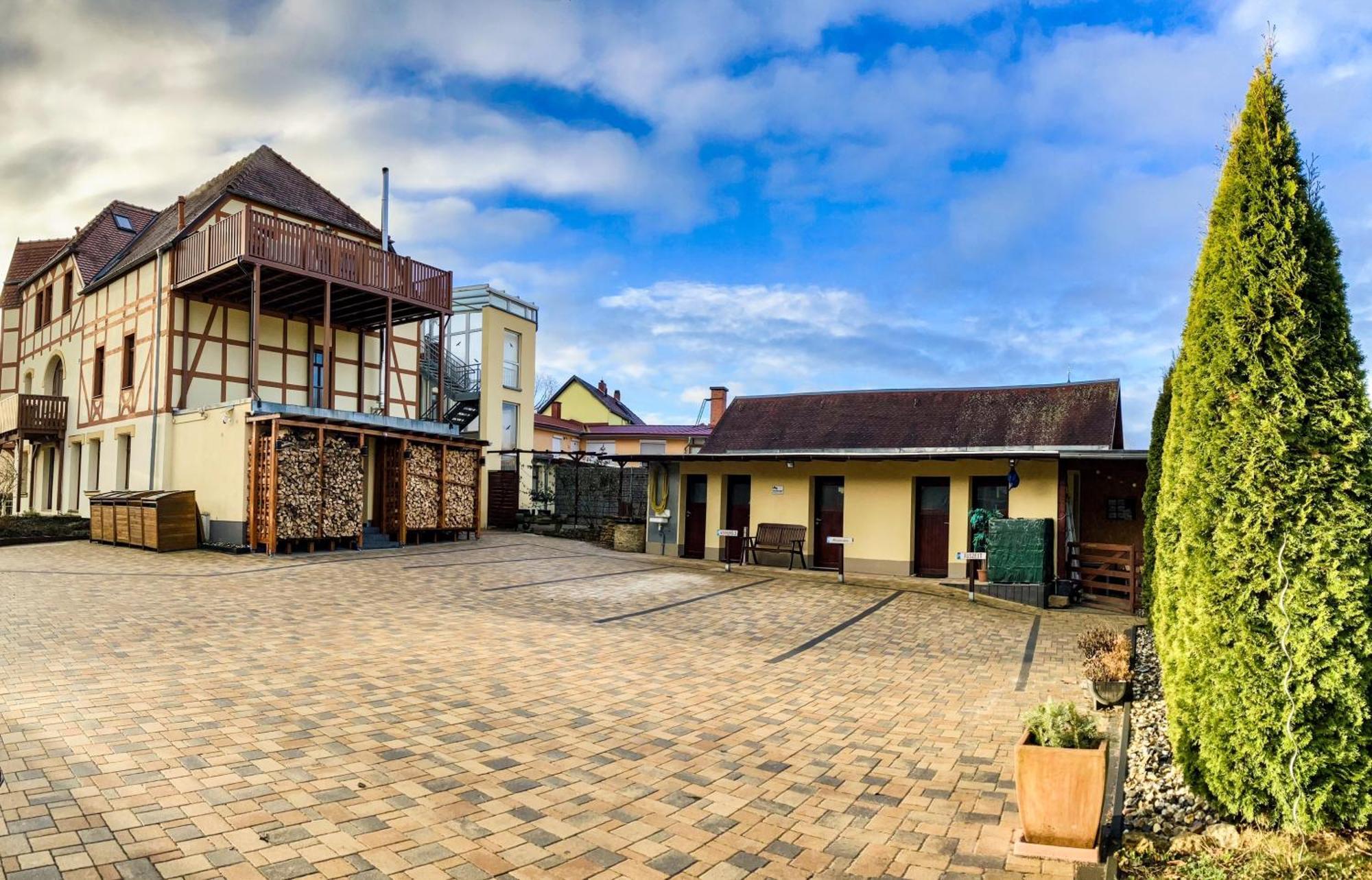Ferienwohnung Morgensonne Am Kurpark Bad Berka - Parkplatz - Spielplatz - Wlan - 2 Schlafzimmer Exteriör bild